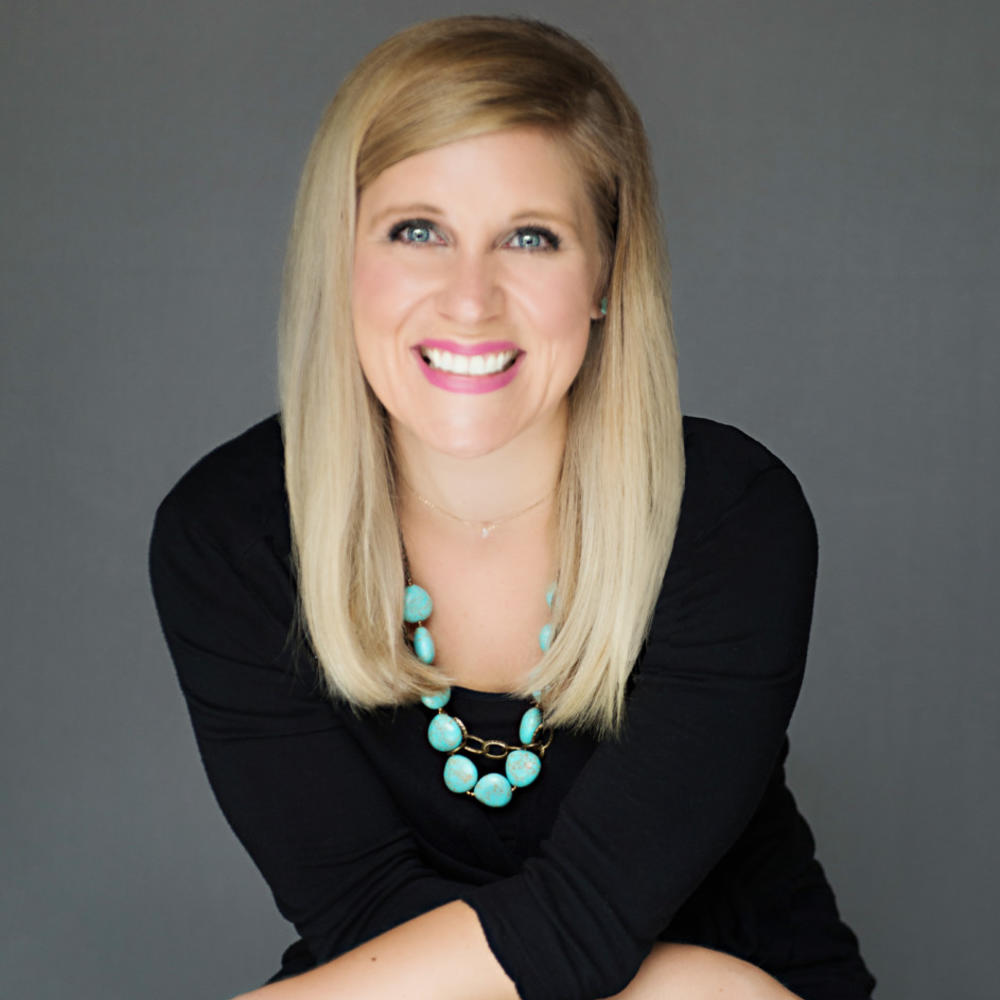 Laura Whitaker Headshot